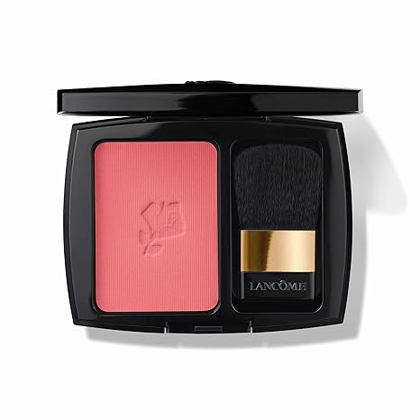 face blush in a black compact to show the variety of best blushers for over 60 skin.